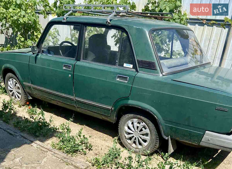 Седан ВАЗ / Lada 2107 1998 в Демидове