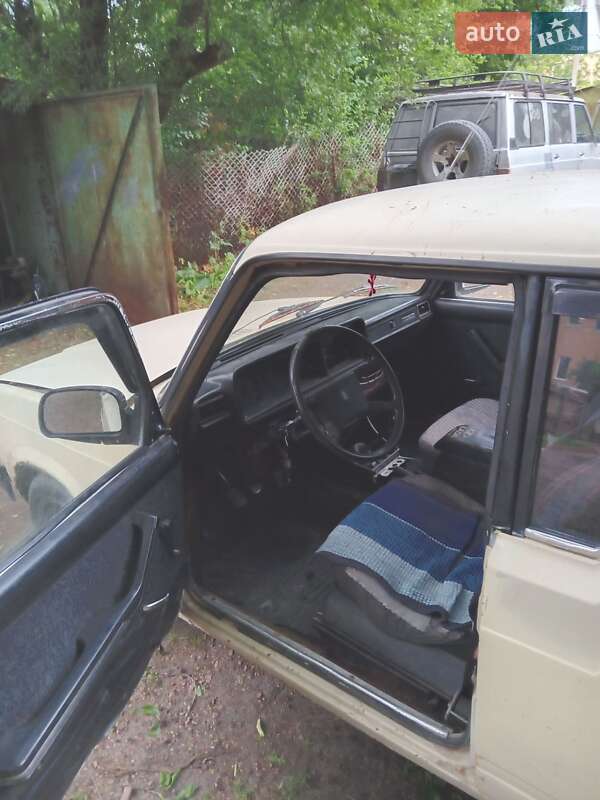 Седан ВАЗ / Lada 2107 1986 в Львове