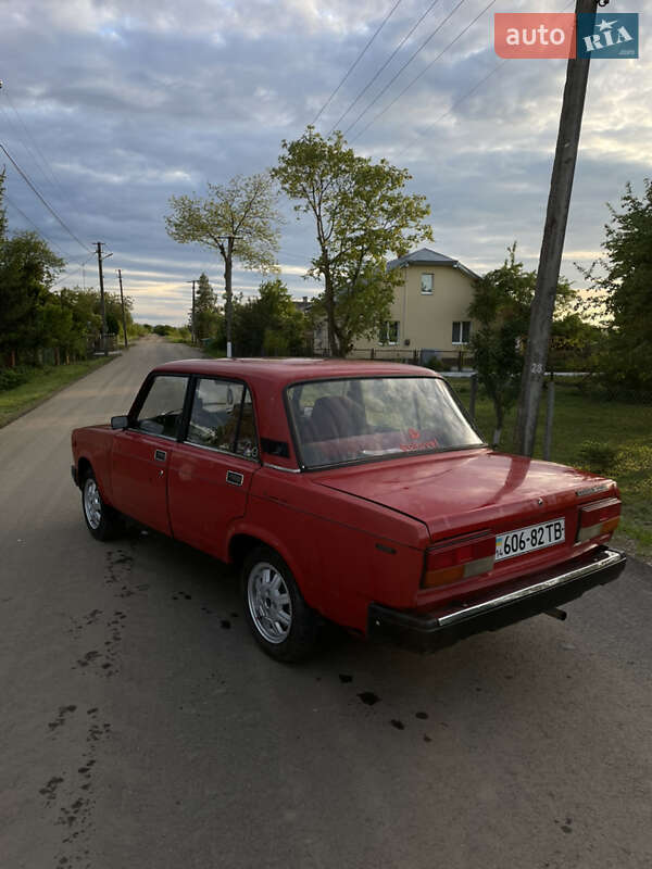 Седан ВАЗ / Lada 2107 1988 в Самборі