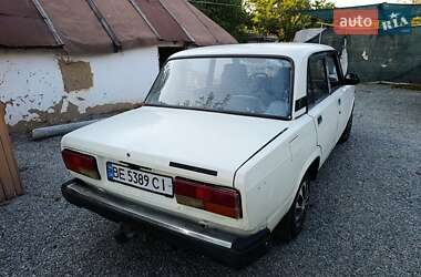 Седан ВАЗ 2107 2003 в 