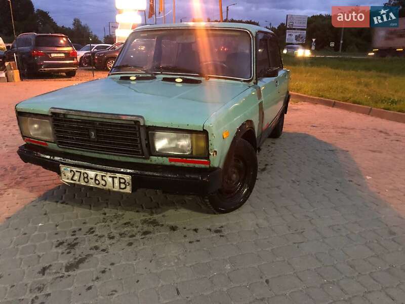 Седан ВАЗ / Lada 2107 1987 в Львове