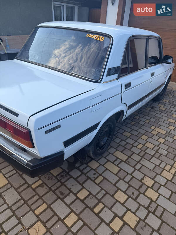 Седан ВАЗ / Lada 2107 1988 в Заставной