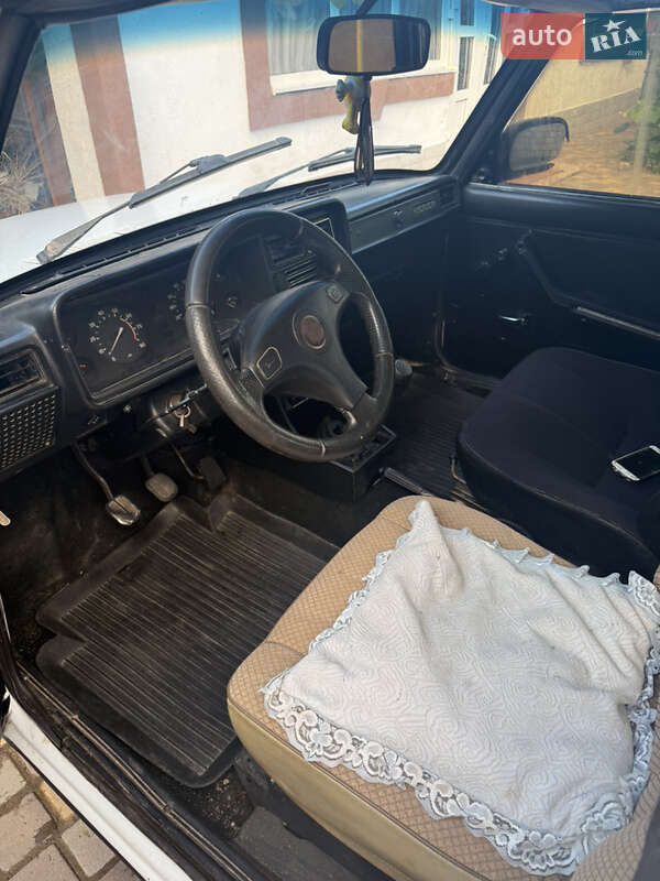 Седан ВАЗ / Lada 2107 1988 в Заставной
