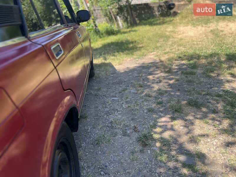 Седан ВАЗ / Lada 2107 2002 в Ужгороде