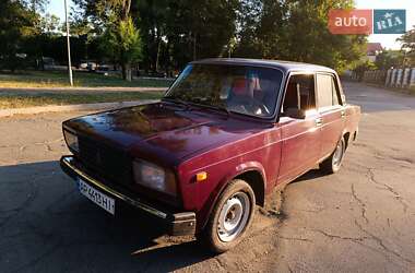 Седан ВАЗ 2107 2003 в 
