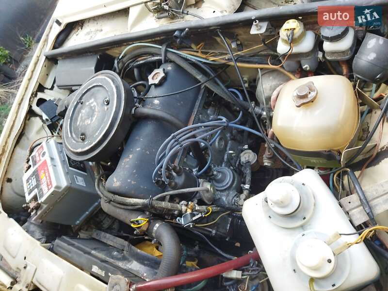 Седан ВАЗ / Lada 2107 1990 в Синельниково
