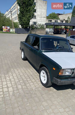 Седан ВАЗ 2107 2006 в Раздельной