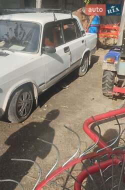 Седан ВАЗ / Lada 2107 2003 в 