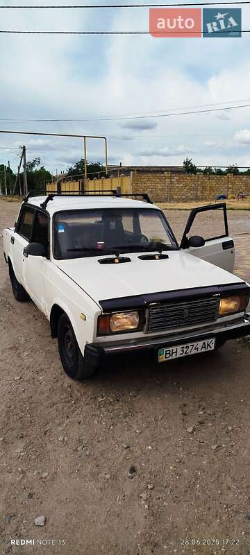 Седан ВАЗ / Lada 2107 1990 в Беляевке