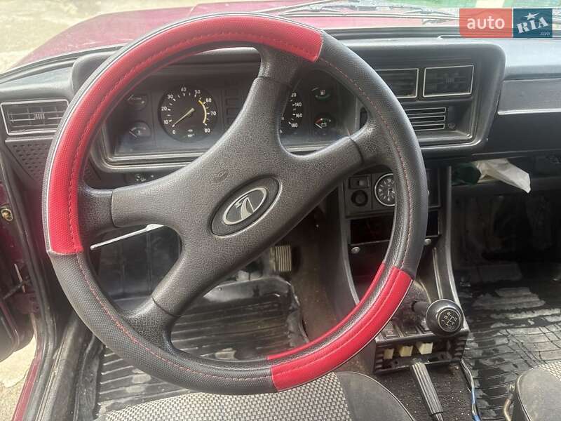 Седан ВАЗ / Lada 2107 2001 в Золотоноше