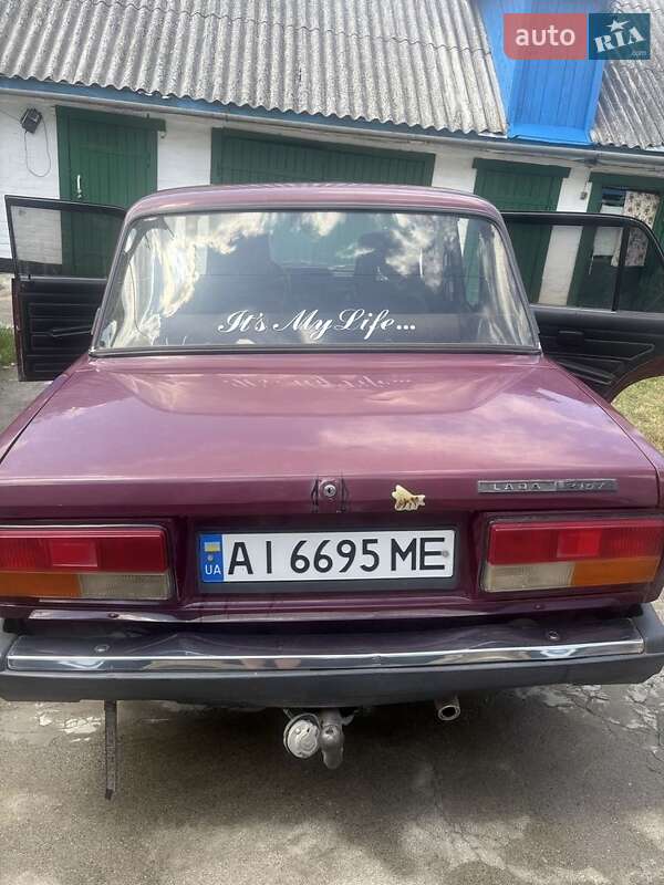 Седан ВАЗ / Lada 2107 2001 в Золотоноше