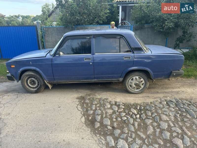 Седан ВАЗ / Lada 2107 2006 в Тростянце