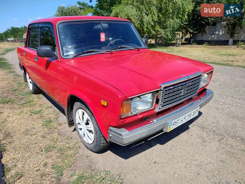 Седан ВАЗ / Lada 2107 2003 в Братском фото 3 Седан ВАЗ / Lada 2107 2003 в Братском