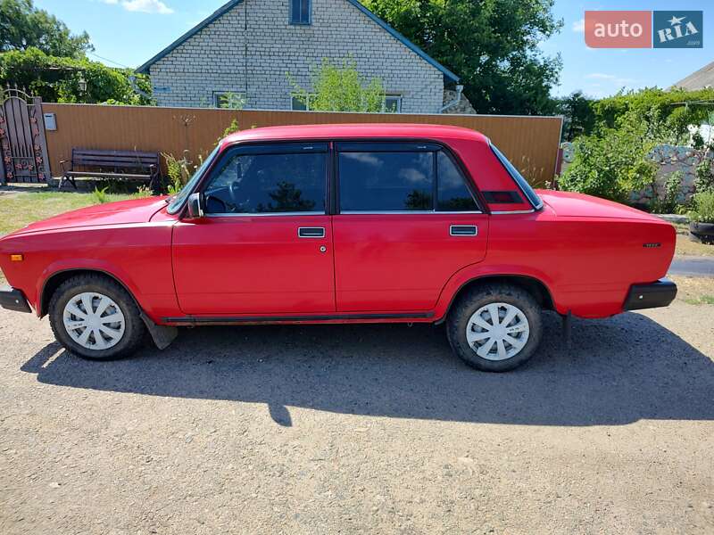 Седан ВАЗ / Lada 2107 2003 в Братском фото 11 Седан ВАЗ / Lada 2107 2003 в Братском