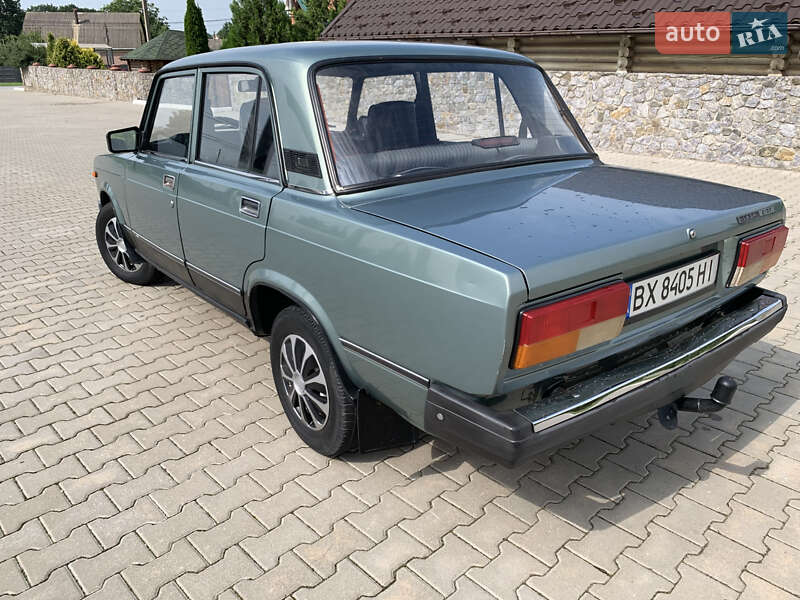Седан ВАЗ / Lada 2107 2006 в Калиновке