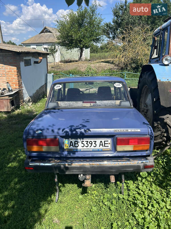 Седан ВАЗ / Lada 2107 2005 в Турбовом