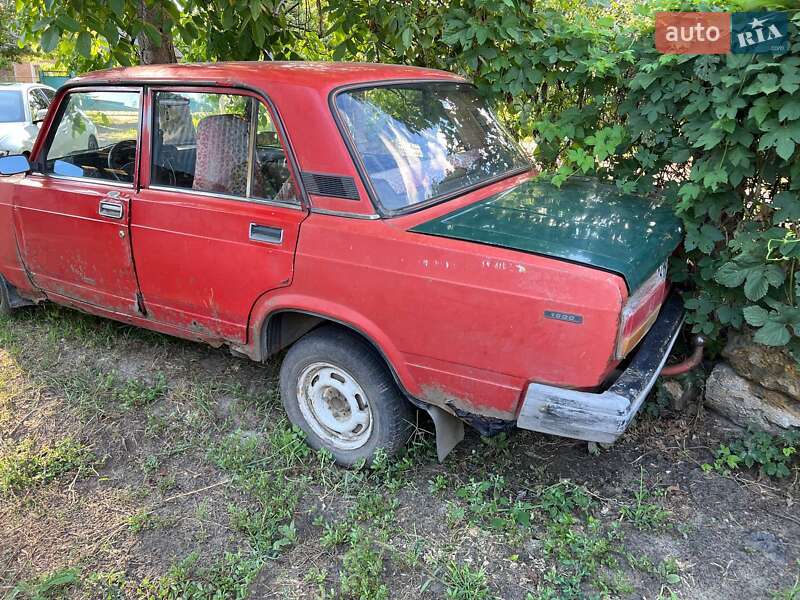 Седан ВАЗ / Lada 2107 1988 в Полтаве