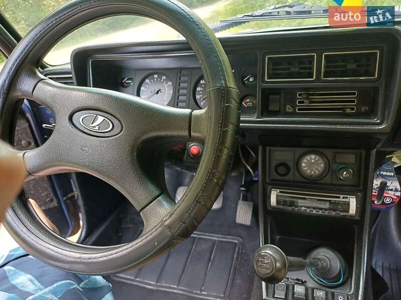 Седан ВАЗ / Lada 2107 2006 в Чернівцях