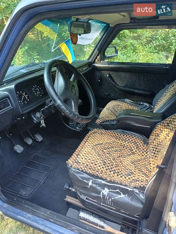 Седан ВАЗ / Lada 2107 2006 в Чернівцях