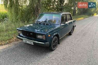 Седан ВАЗ 2107 2002 в Тараще