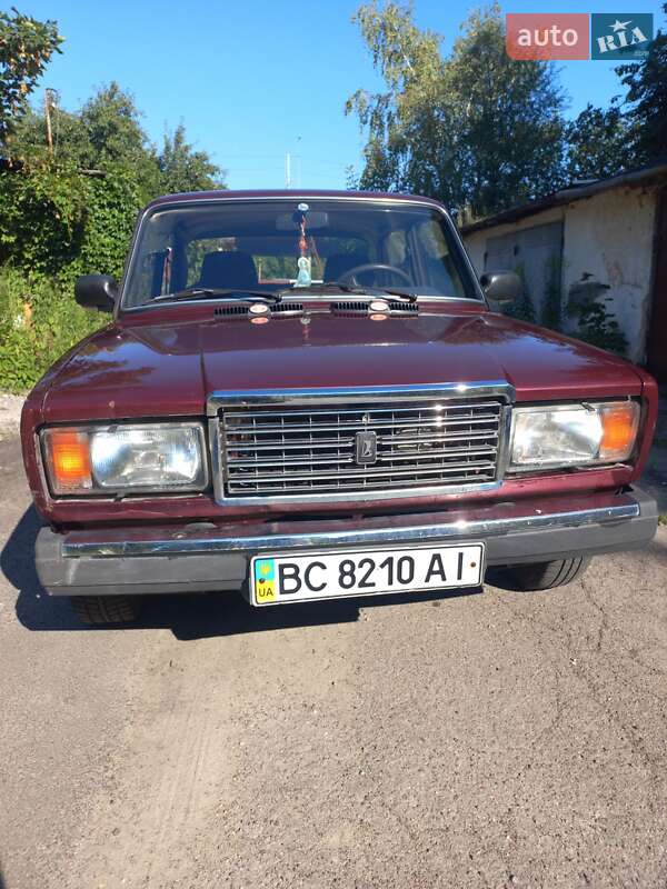 Седан ВАЗ / Lada 2107 2007 в Львове