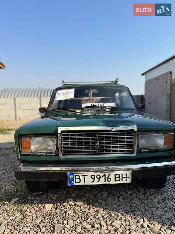 Седан ВАЗ / Lada 2107 1998 в Николаеве