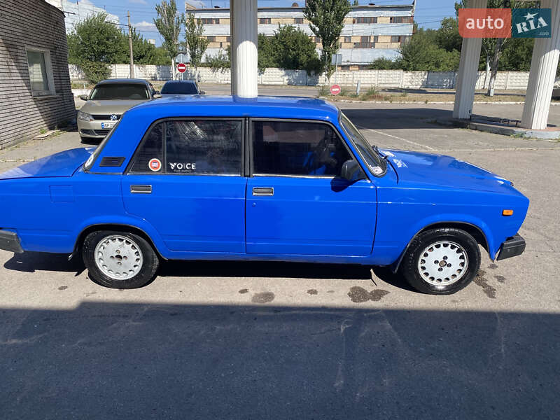 Седан ВАЗ / Lada 2107 1985 в Запоріжжі фото 2 Седан ВАЗ / Lada 2107 1985 в Запоріжжі