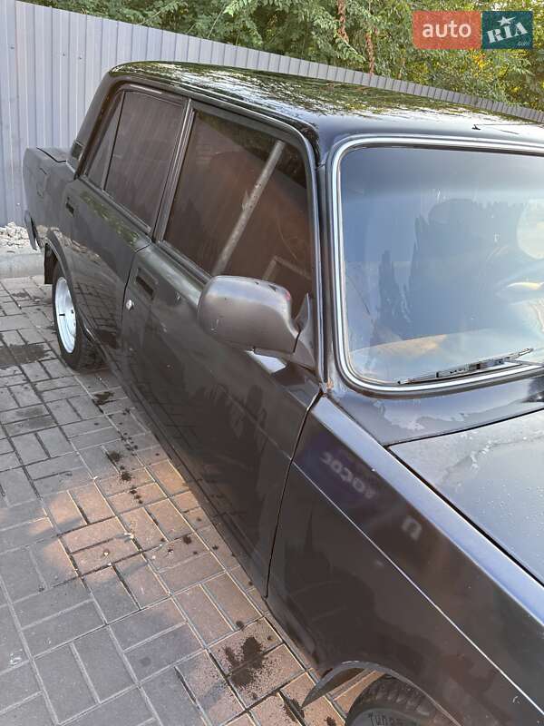 Седан ВАЗ / Lada 2107 2011 в Днепре
