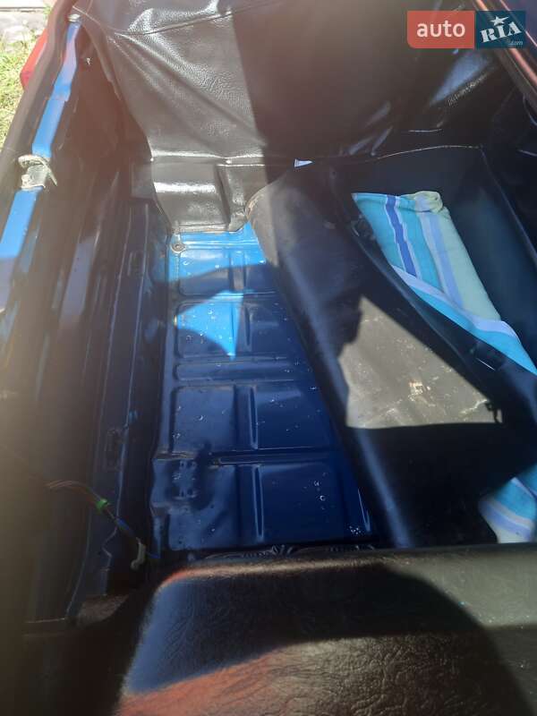 Седан ВАЗ / Lada 2107 2001 в Славутиче