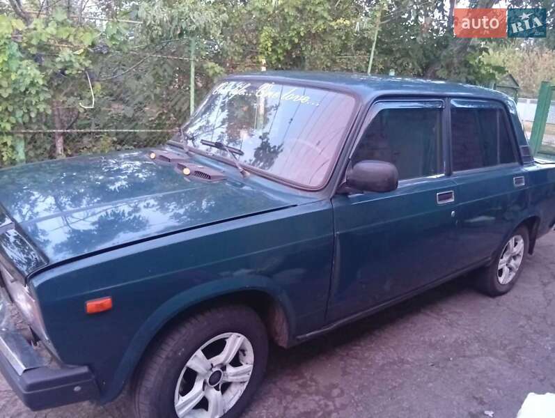 Седан ВАЗ / Lada 2107 2003 в Запорожье
