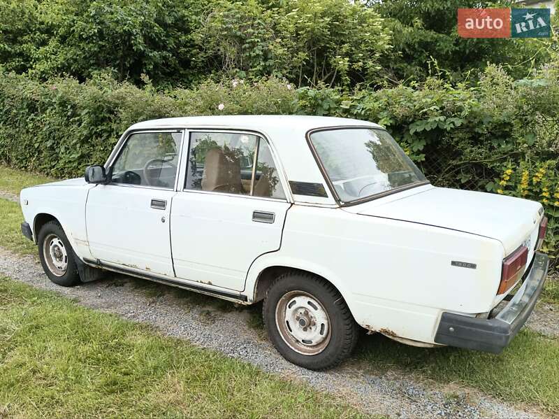 Седан ВАЗ / Lada 2107 1989 в Львове