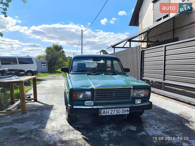 Седан ВАЗ / Lada 2107 2004 в Белой Церкви