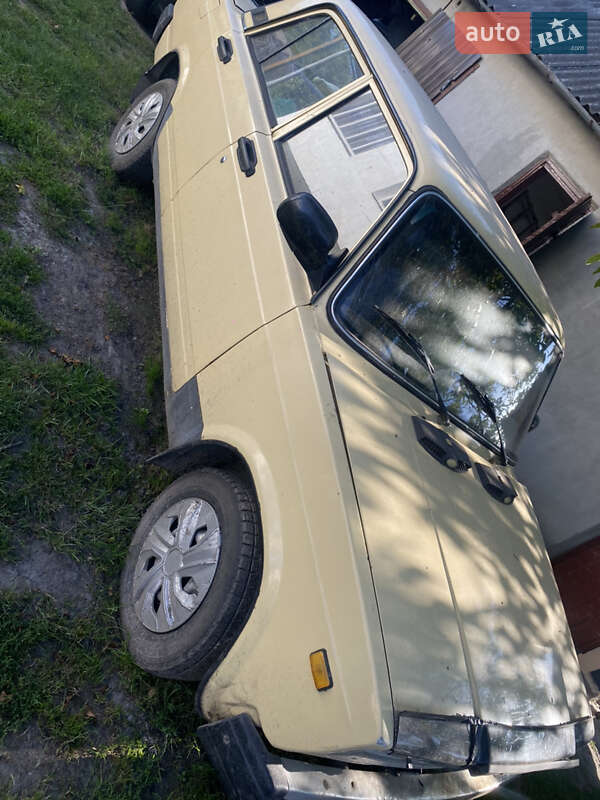 Седан ВАЗ / Lada 2107 1992 в Буську