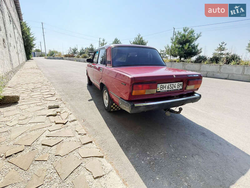 Седан ВАЗ / Lada 2107 2003 в Одессе