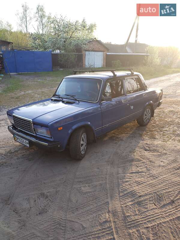 Седан ВАЗ / Lada 2107 2005 в Лебедине