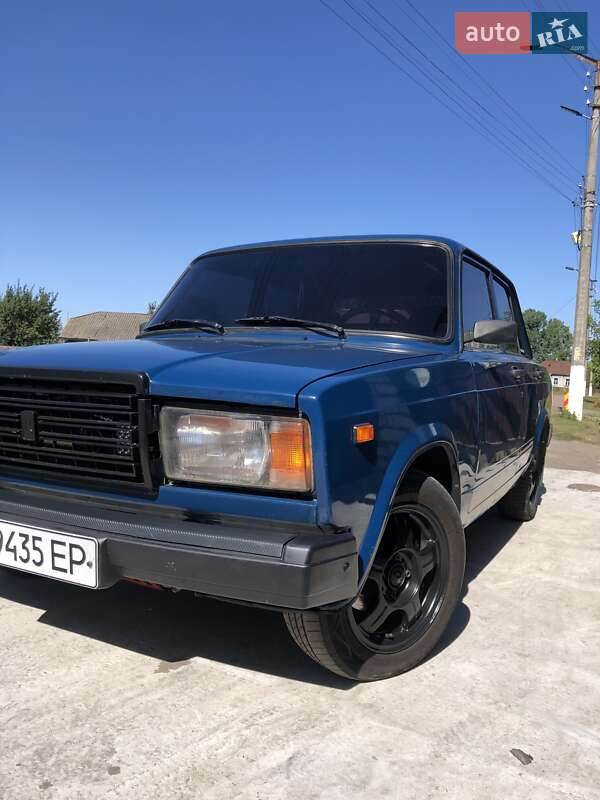 Седан ВАЗ / Lada 2107 2008 в Борзне