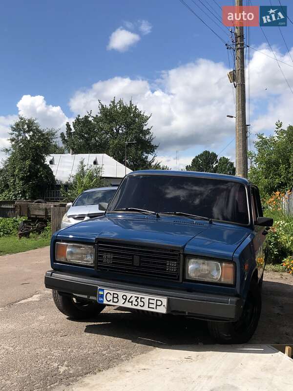 Седан ВАЗ / Lada 2107 2008 в Борзне