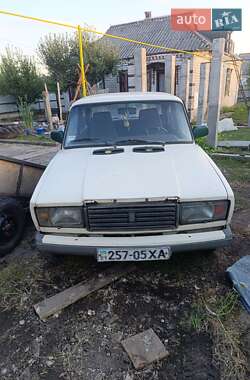 Седан ВАЗ 2107 1995 в Знаменовке