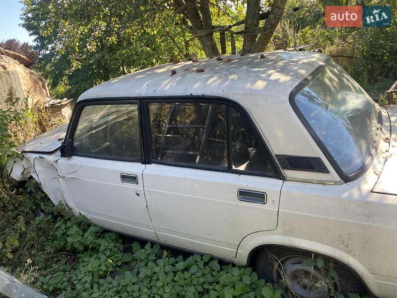Седан ВАЗ / Lada 2107 1994 в Днепре фото 3 Седан ВАЗ / Lada 2107 1994 в Днепре