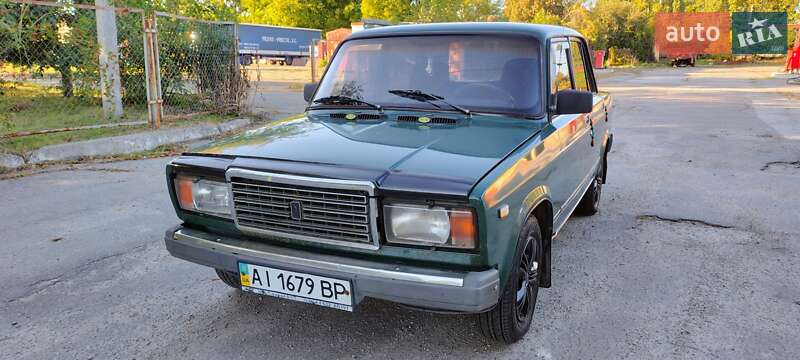Седан ВАЗ 2107 1998 в 