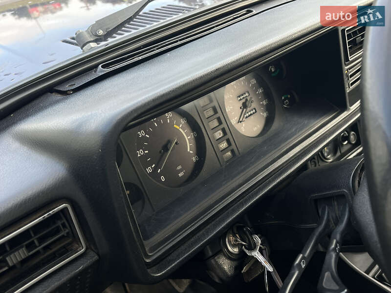 Седан ВАЗ / Lada 2107 2002 в Виннице