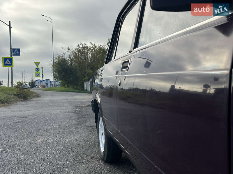Седан ВАЗ / Lada 2107 2002 в Виннице