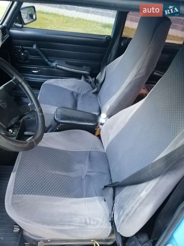 Седан ВАЗ / Lada 2107 1992 в Киеве фото 3 Седан ВАЗ / Lada 2107 1992 в Киеве