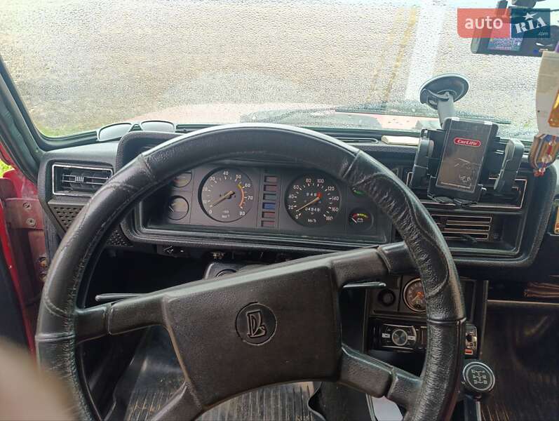 Седан ВАЗ / Lada 2107 1996 в Глыбокой