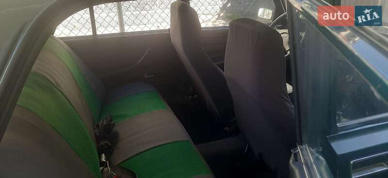 Седан ВАЗ / Lada 2107 2006 в Хирові