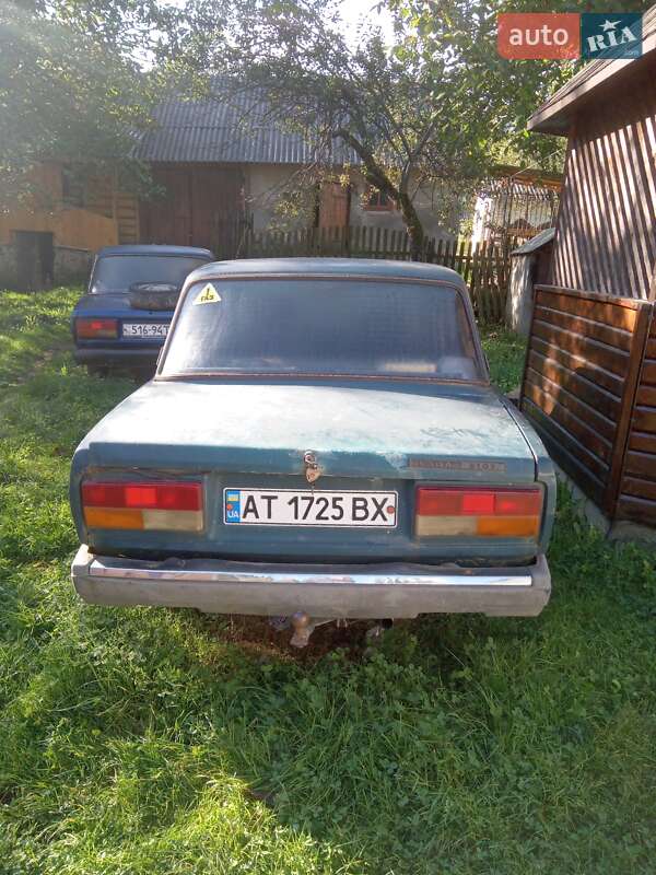 Седан ВАЗ / Lada 2107 1999 в Богородчанах