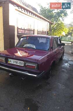 Седан ВАЗ 2107 2004 в 