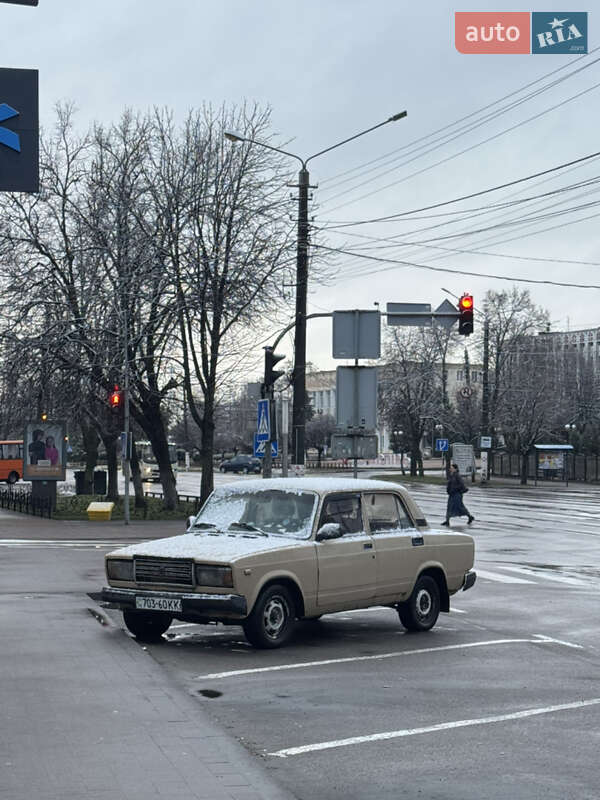 Седан ВАЗ / Lada 2107 1984 в Борисполі фото 9 Седан ВАЗ / Lada 2107 1984 в Борисполі