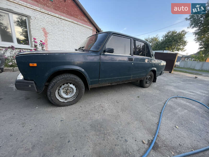Седан ВАЗ / Lada 2107 2008 в Краснокутске фото 2 Седан ВАЗ / Lada 2107 2008 в Краснокутске