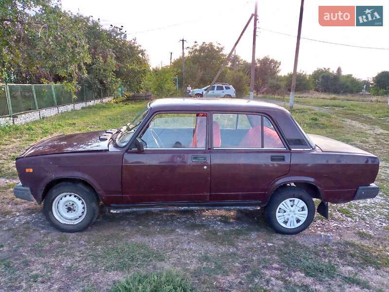 Седан ВАЗ / Lada 2107 2006 в Новом Буге